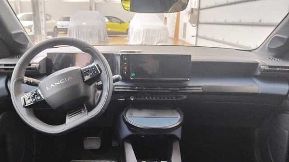 Lancia Ypsilon usata a Milano (20)
