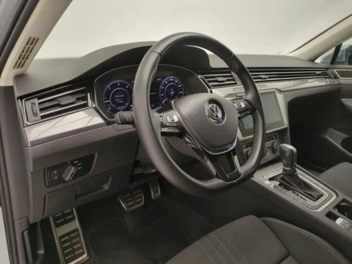 Volkswagen Passat Variant usata a Avellino (15)