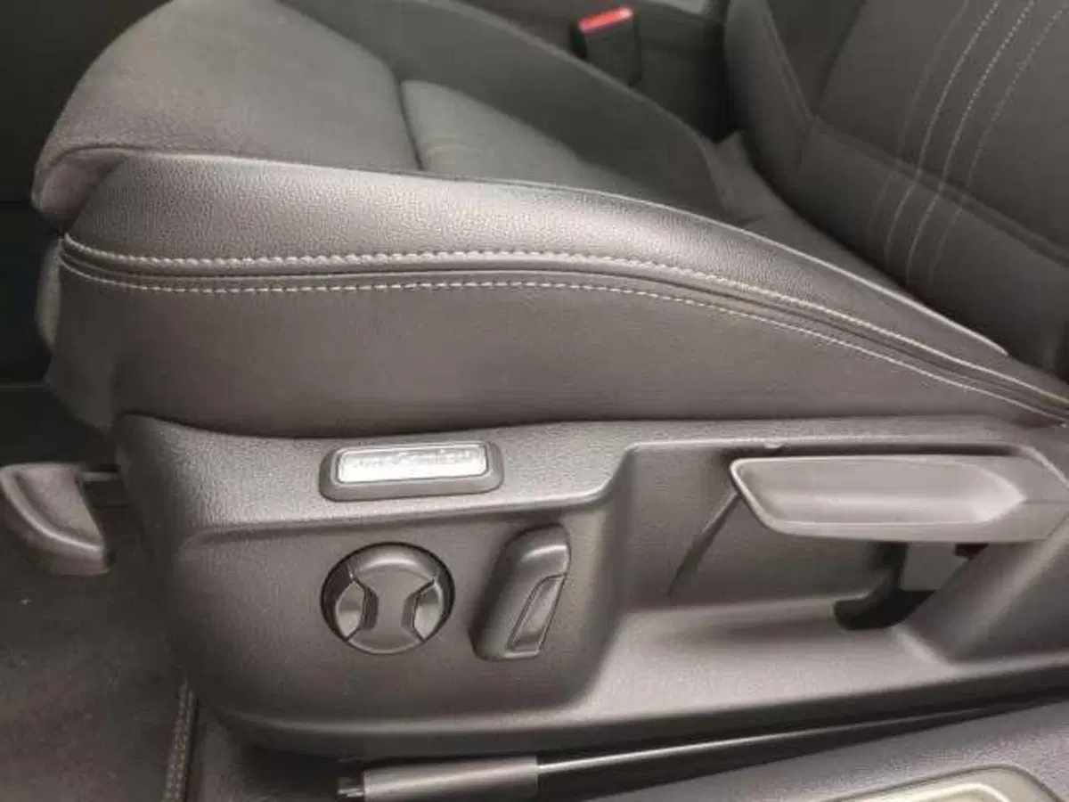 Volkswagen Passat Variant usata a Avellino (17)