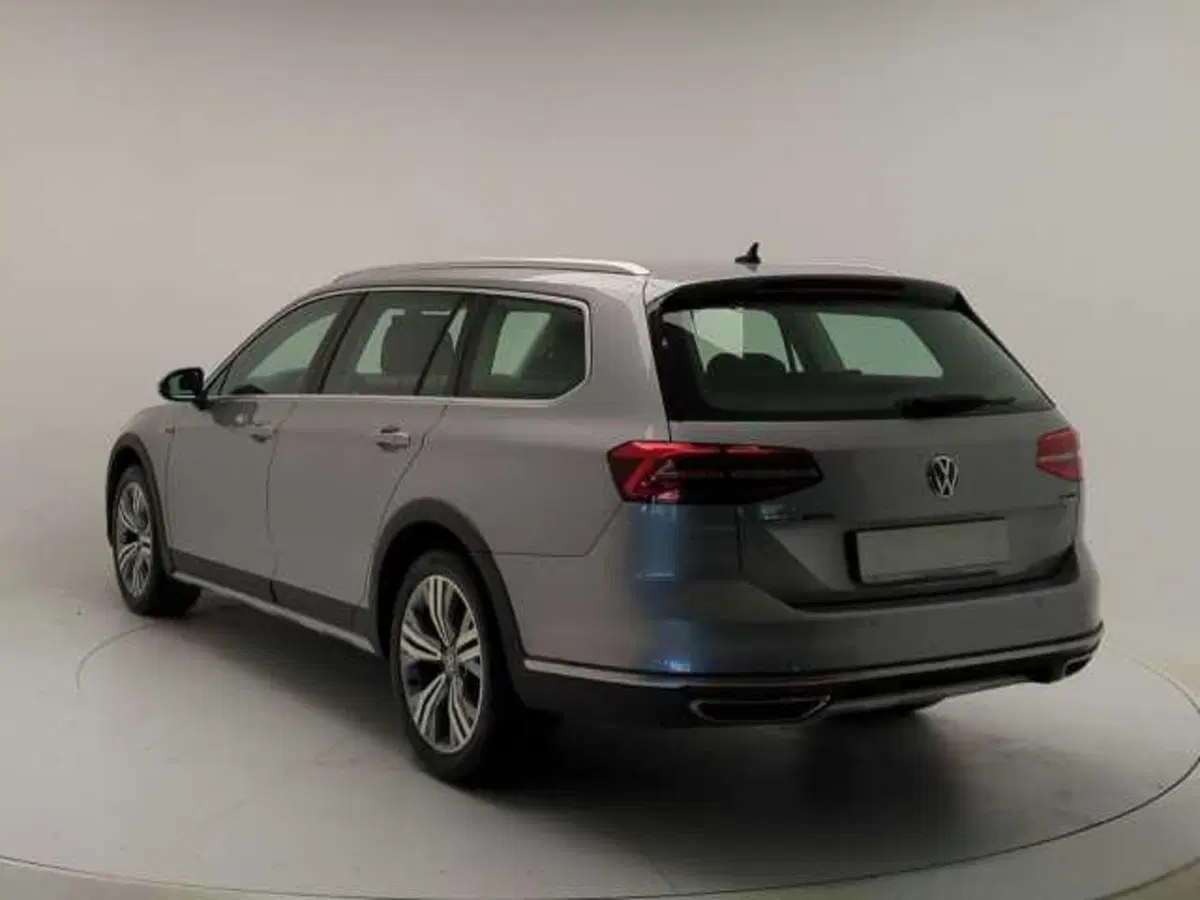 Volkswagen Passat Variant usata a Avellino (5)