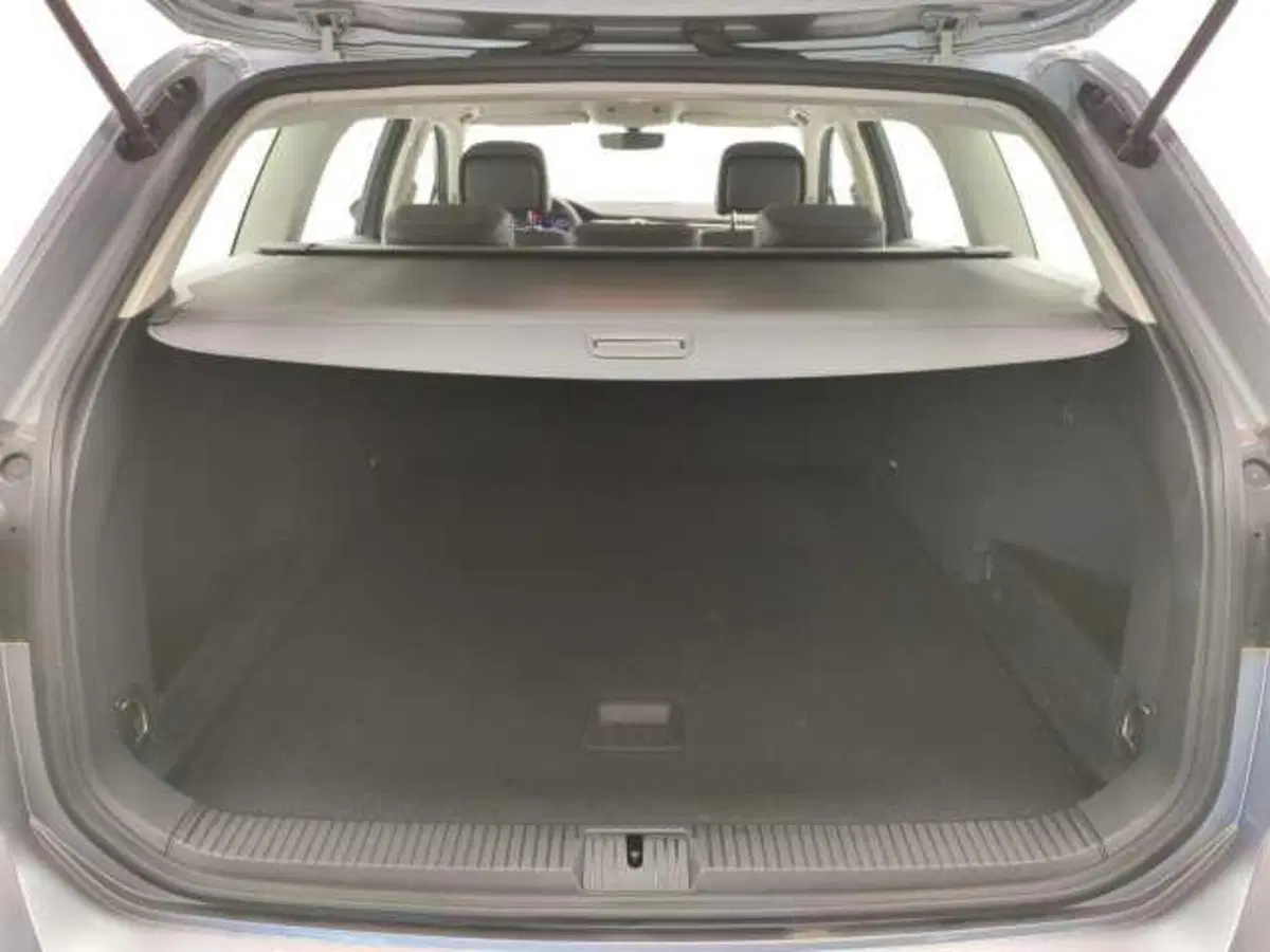 Volkswagen Passat Variant usata a Avellino (8)