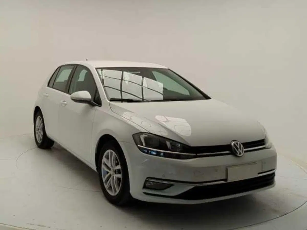 Volkswagen Golf usata a Avellino