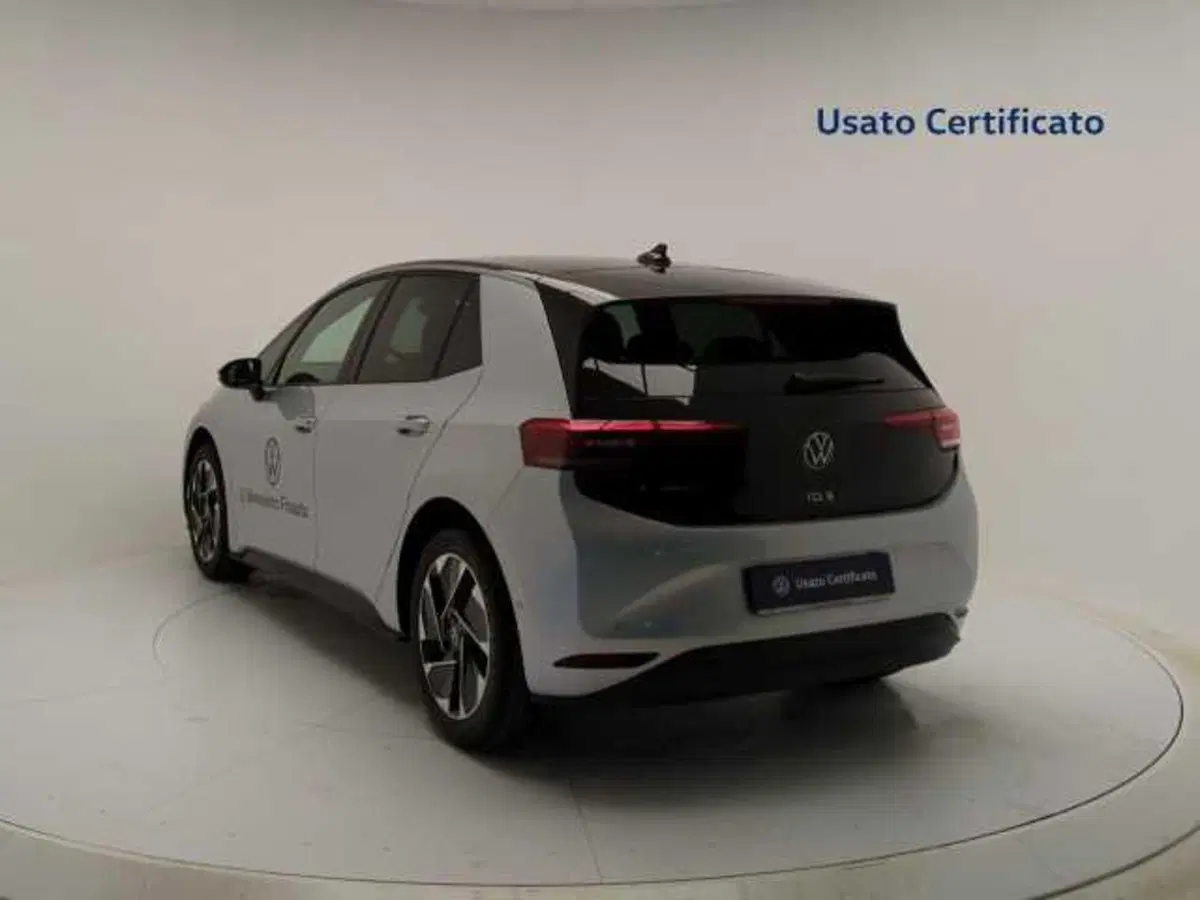 Volkswagen ID.3 nuova a Avellino (5)
