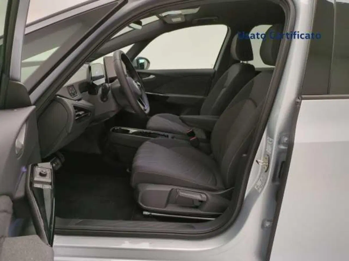 Volkswagen ID.3 usata a Avellino (11)