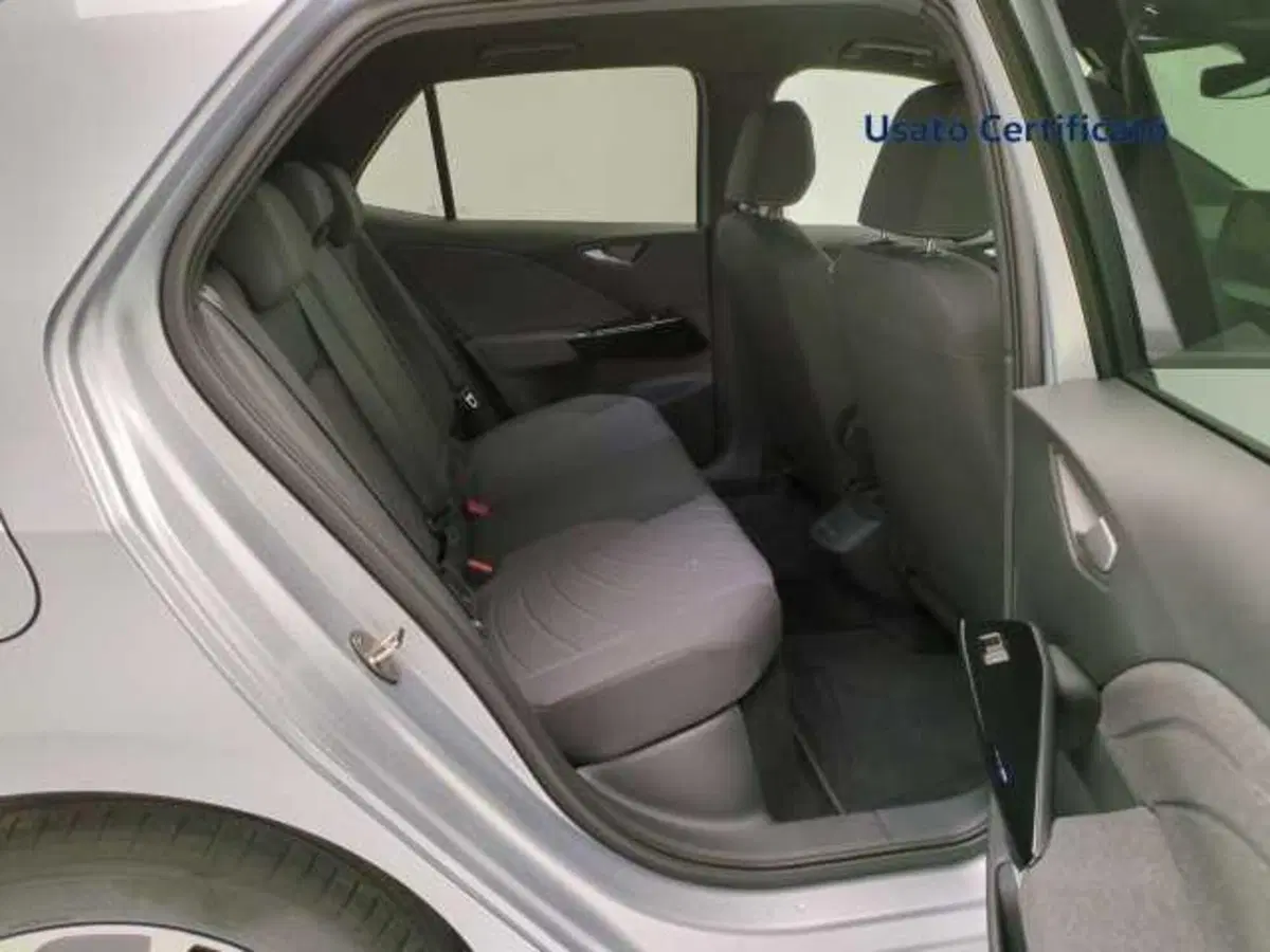 Volkswagen ID.3 usata a Avellino (18)