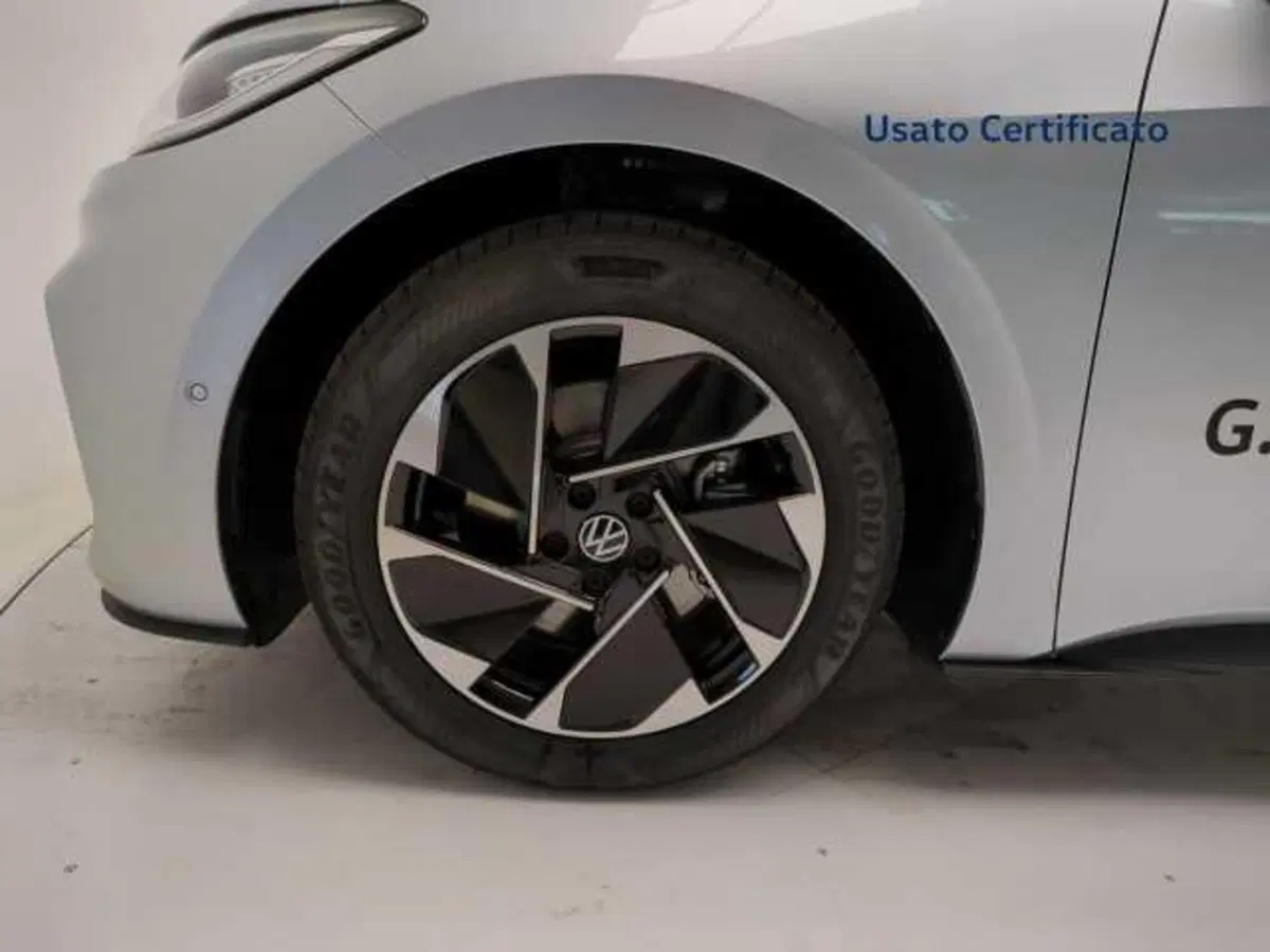 Volkswagen ID.3 usata a Avellino (9)