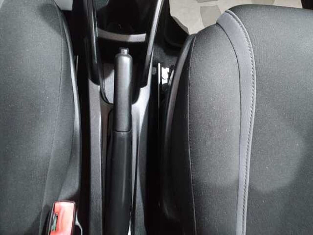 Lancia Ypsilon usata a Lecce (11)