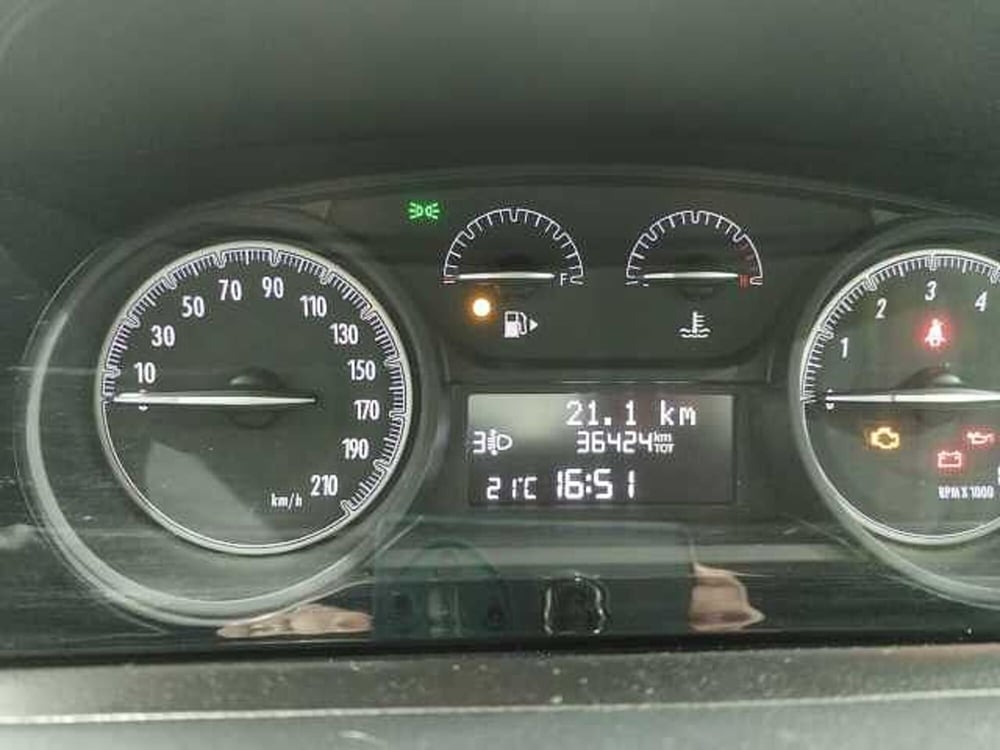 Lancia Ypsilon usata a Lecce (9)