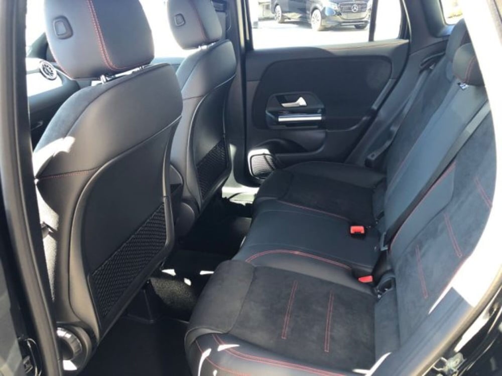 Mercedes-Benz GLA SUV nuova a Potenza (11)