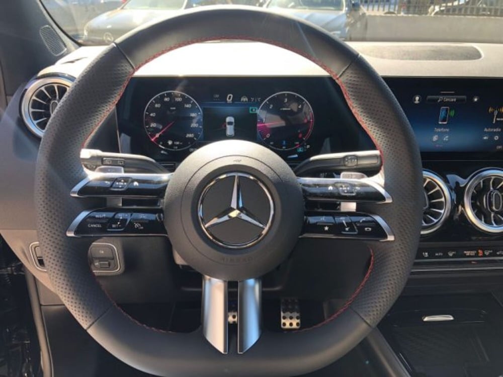 Mercedes-Benz GLA SUV nuova a Potenza (14)