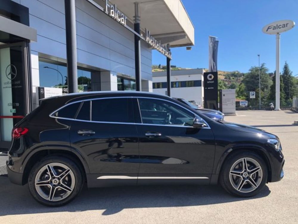 Mercedes-Benz GLA SUV nuova a Potenza (4)