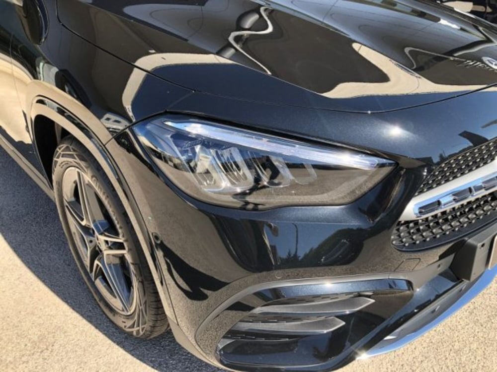 Mercedes-Benz GLA SUV nuova a Potenza (8)