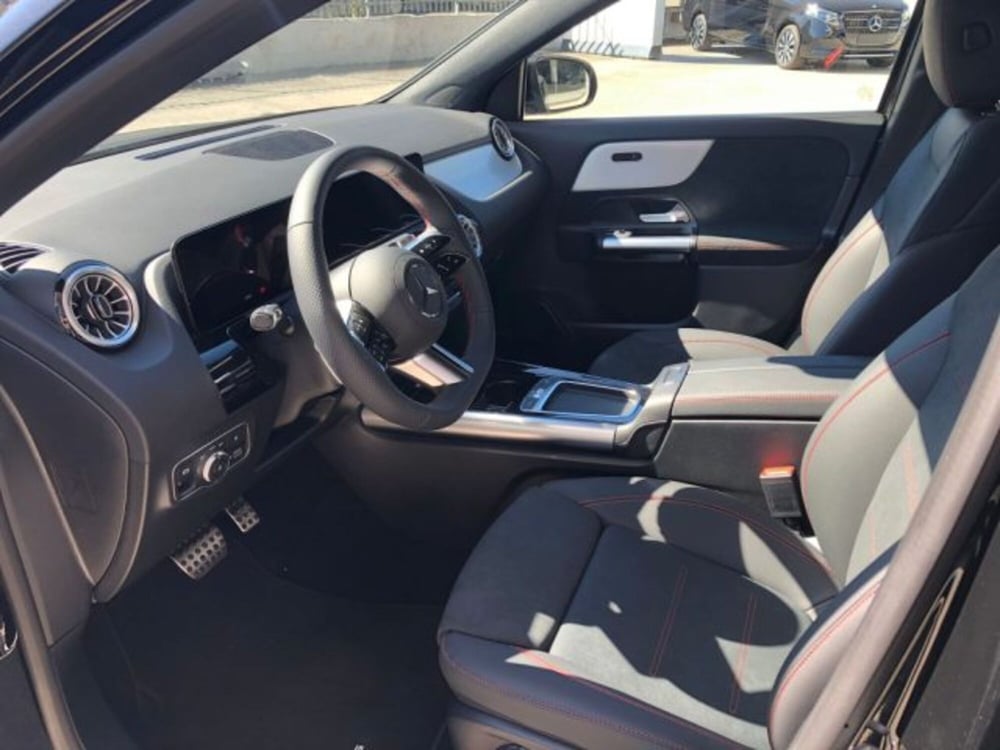Mercedes-Benz GLA SUV nuova a Potenza (9)