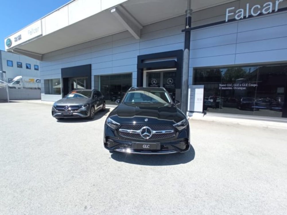 Mercedes-Benz GLC nuova a Potenza (2)