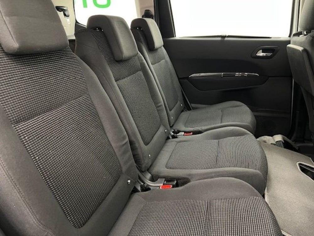 Peugeot 5008 usata a Alessandria (17)