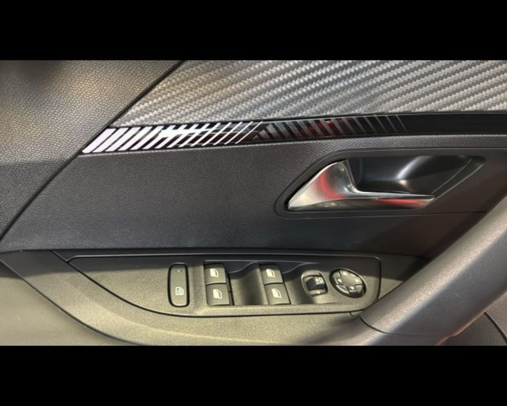 Peugeot 2008 nuova a Alessandria (10)