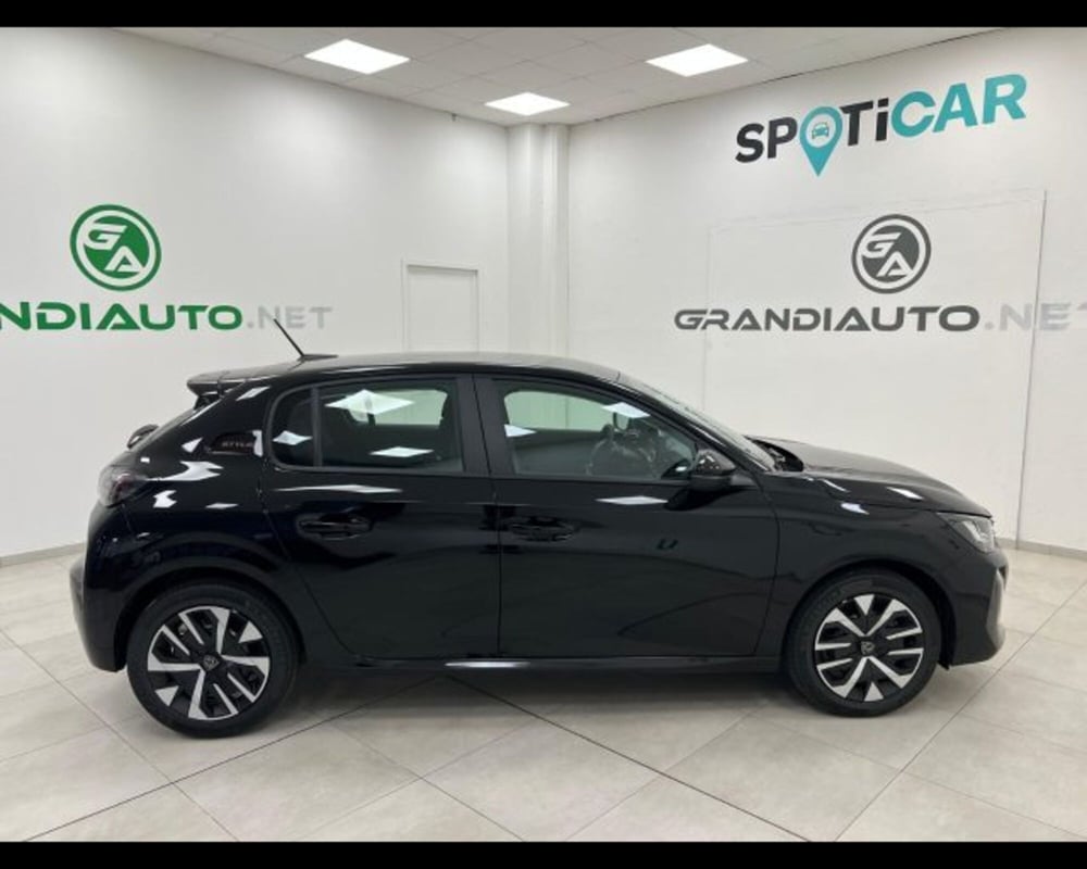 Peugeot 208 nuova a Alessandria (5)