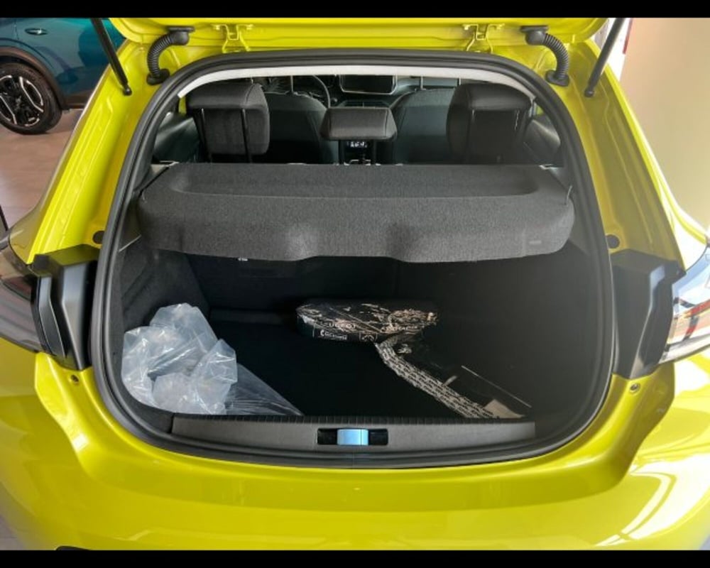 Peugeot 208 nuova a Alessandria (6)