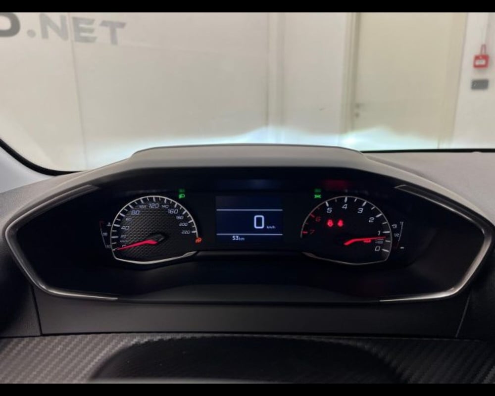 Peugeot 208 nuova a Alessandria (12)
