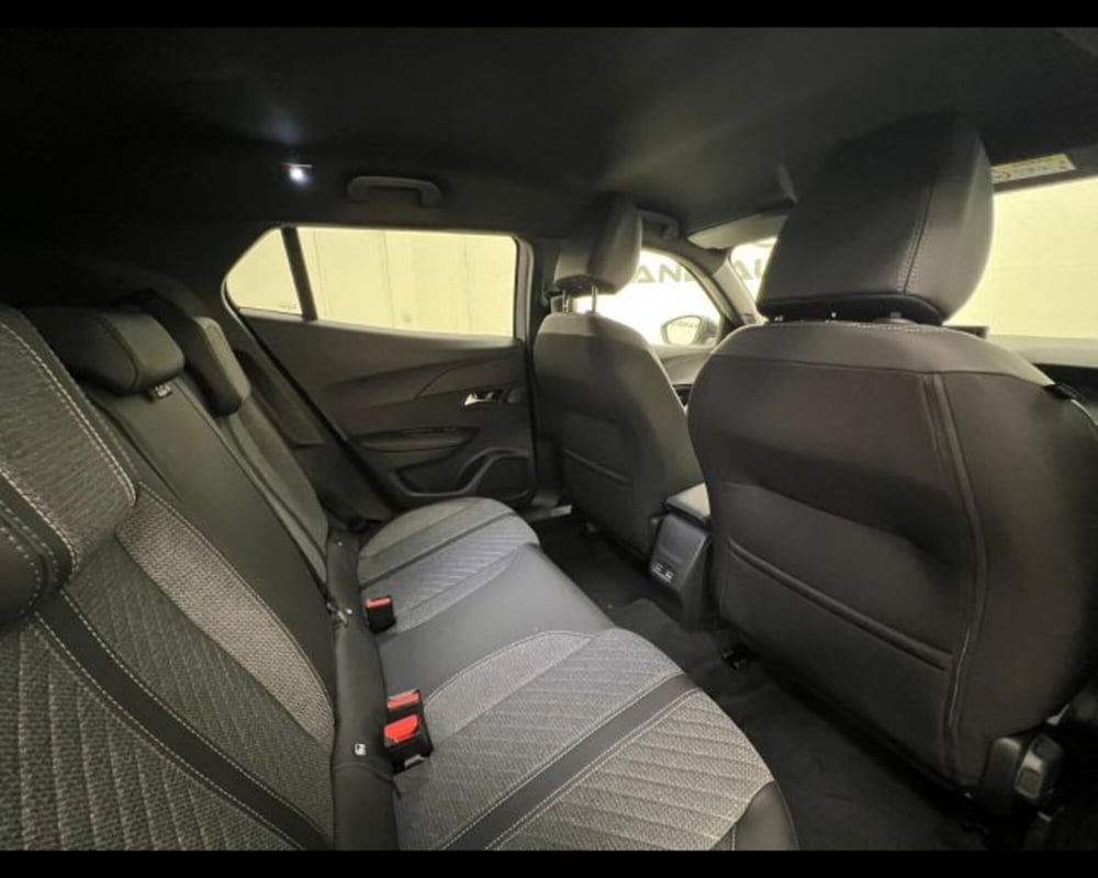 Peugeot 2008 nuova a Alessandria (7)