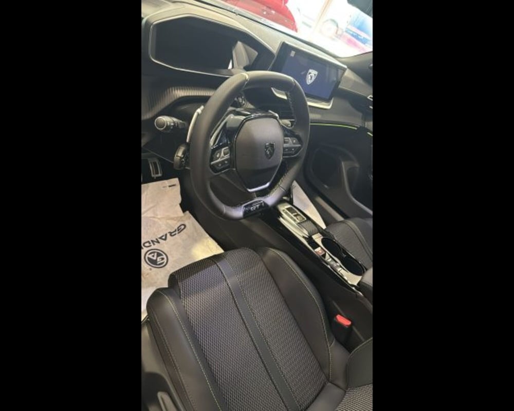 Peugeot 2008 nuova a Alessandria (9)