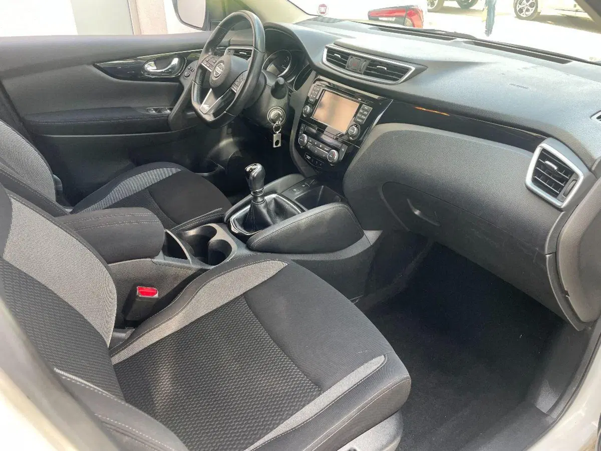 Nissan Qashqai usata a Lecce (16)