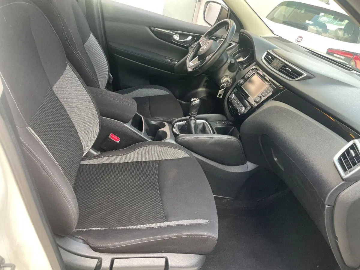 Nissan Qashqai usata a Lecce (17)