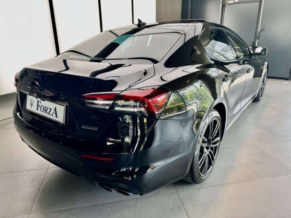 Maserati Ghibli usata a Torino (6)