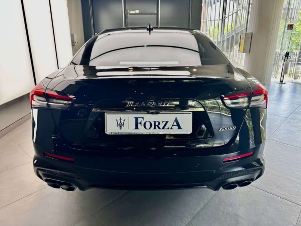 Maserati Ghibli usata a Torino (7)