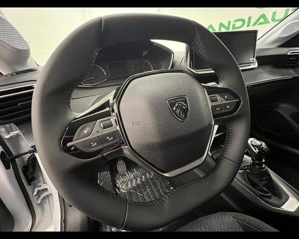 Peugeot 208 nuova a Alessandria (11)