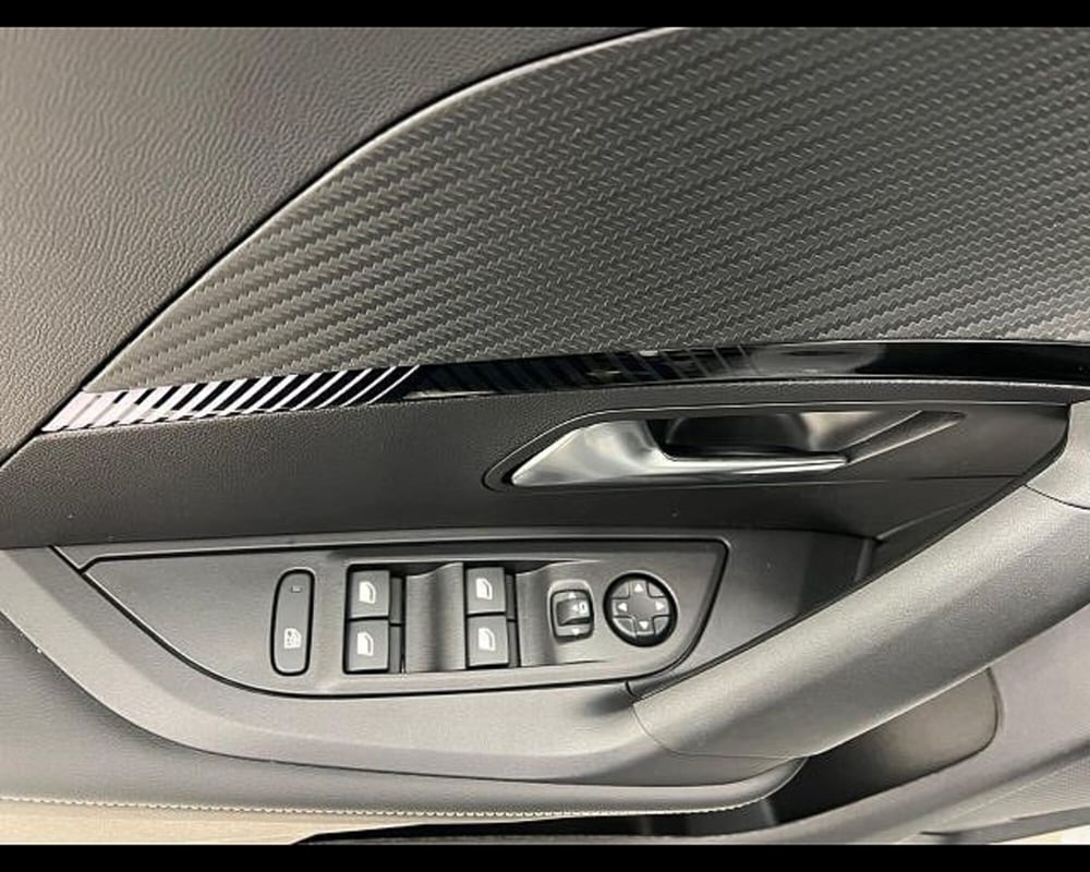 Peugeot 2008 nuova a Alessandria (13)