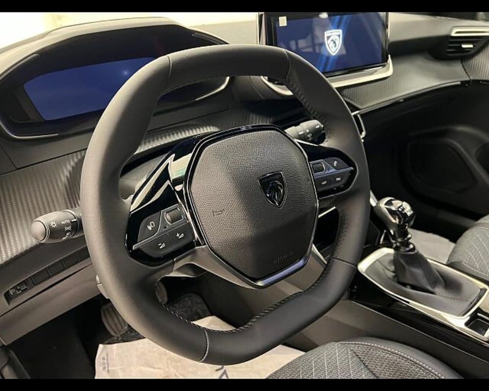 Peugeot 2008 nuova a Alessandria (13)