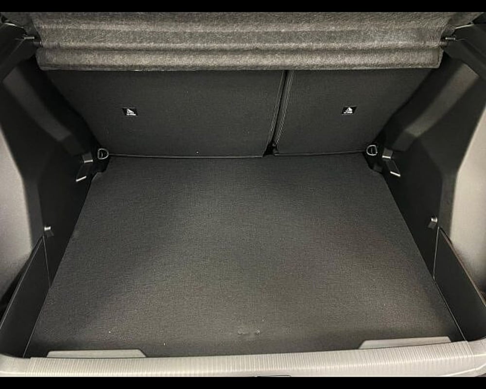 Peugeot 2008 nuova a Alessandria (9)