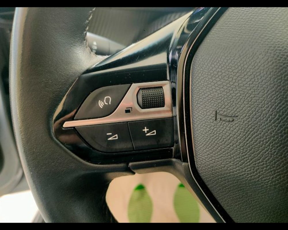 Peugeot 208 usata a Aosta (15)