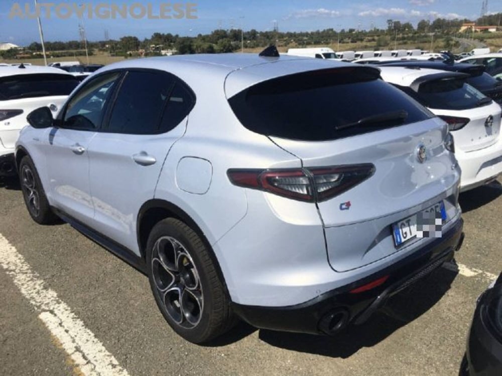 Alfa Romeo Stelvio usata a Modena (2)