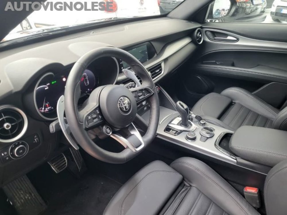 Alfa Romeo Stelvio usata a Modena (3)