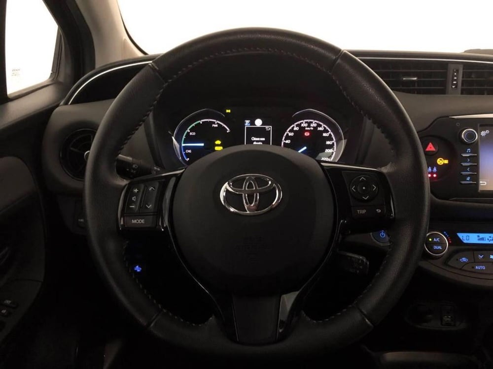 Toyota Yaris Cross nuova a Torino (10)