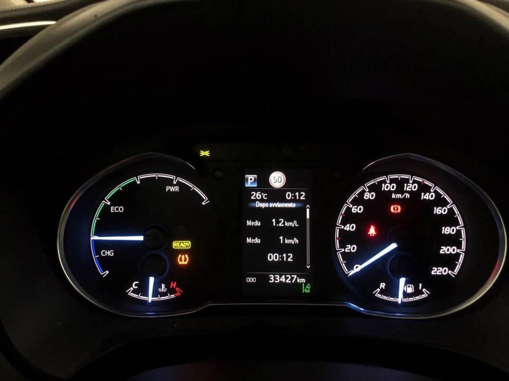 Toyota Yaris Cross nuova a Torino (14)
