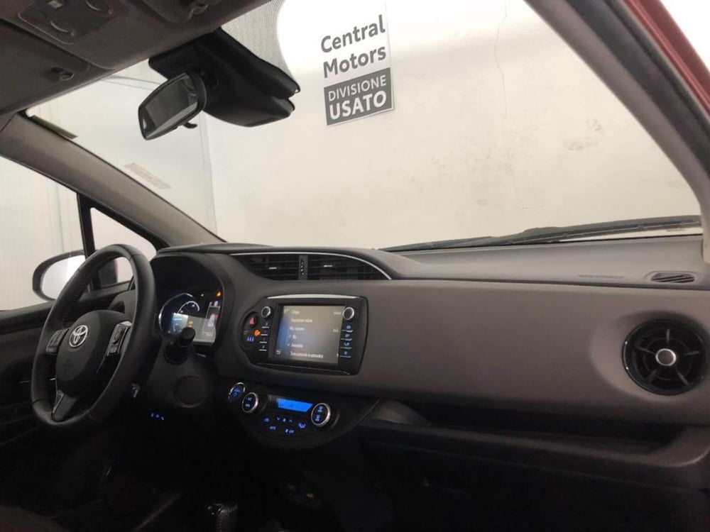 Toyota Yaris Cross nuova a Torino (6)