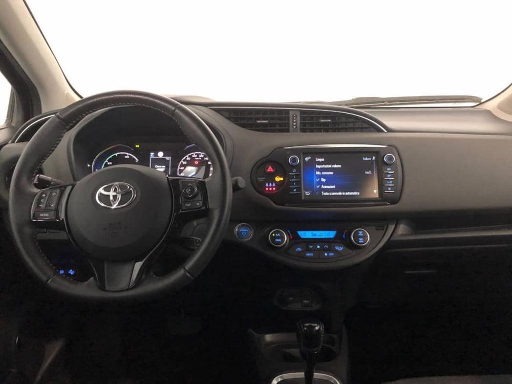 Toyota Yaris Cross nuova a Torino (8)