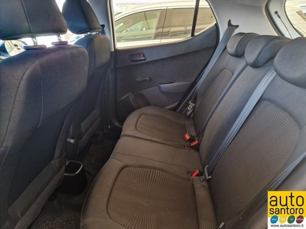 Hyundai i10 usata a Salerno (13)