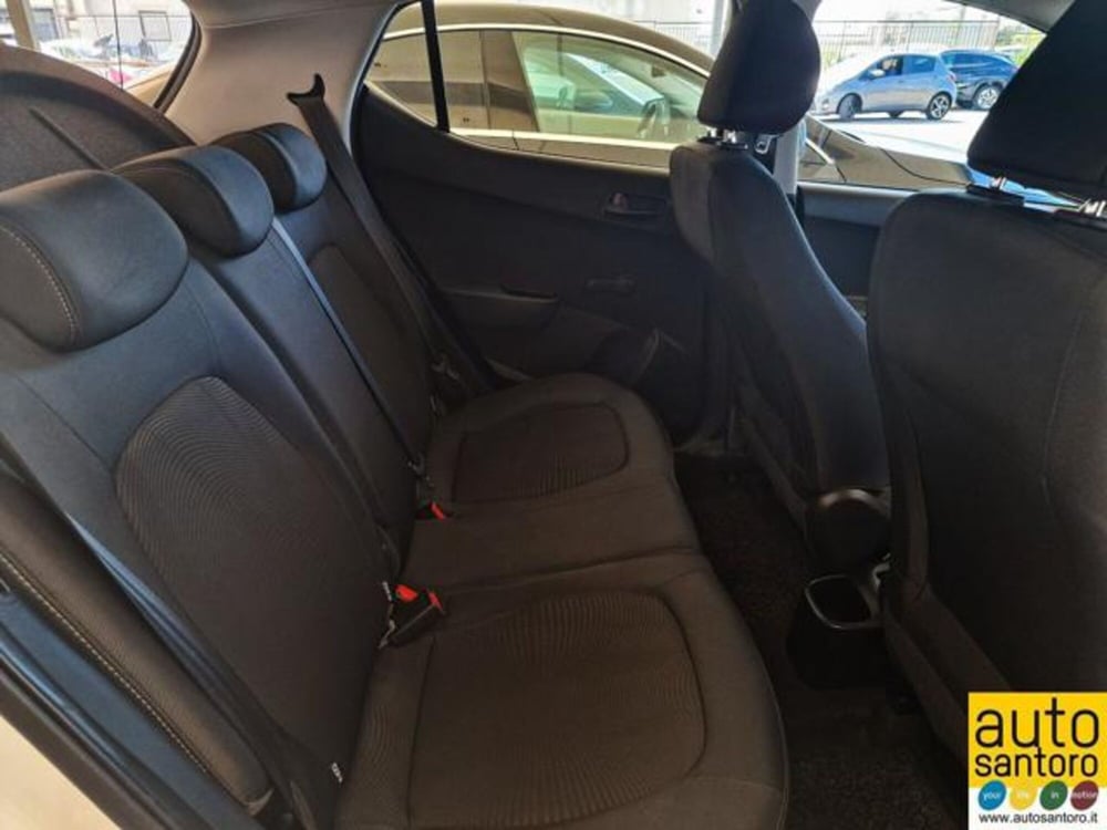 Hyundai i10 usata a Salerno (16)