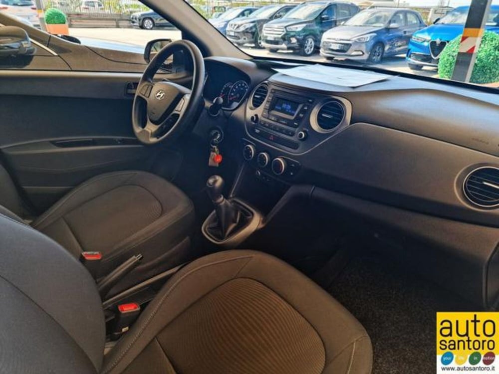 Hyundai i10 usata a Salerno (17)