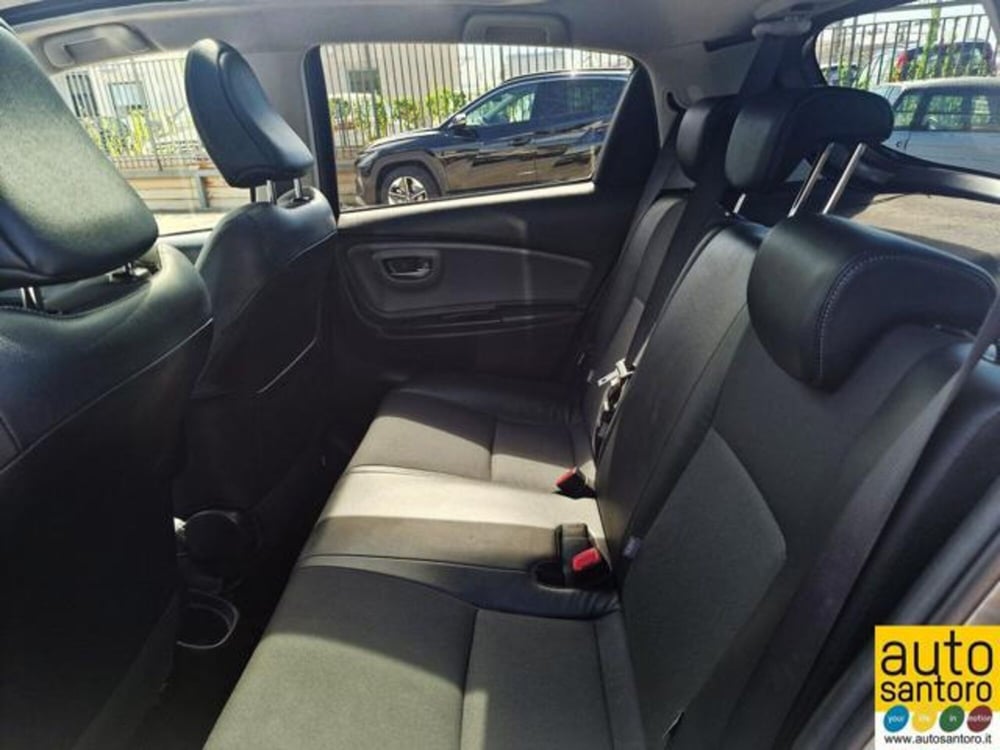 Toyota Yaris usata a Salerno (14)