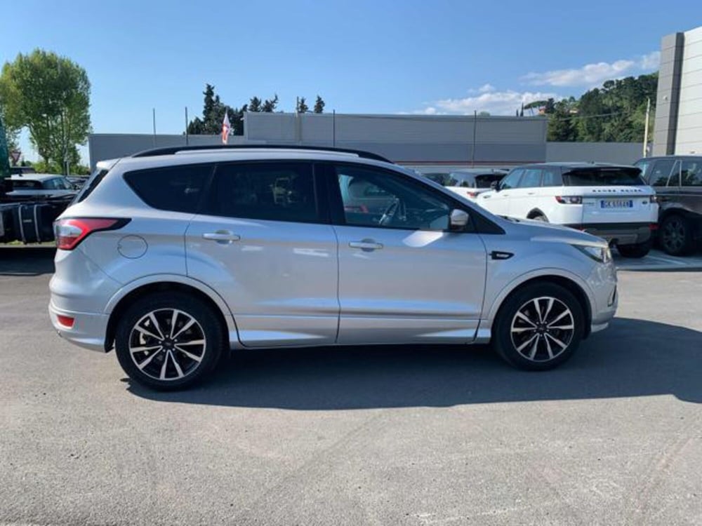 Ford Kuga usata a Lucca (2)