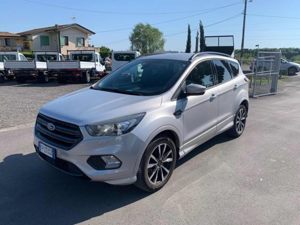 Ford Kuga usata a Lucca (4)