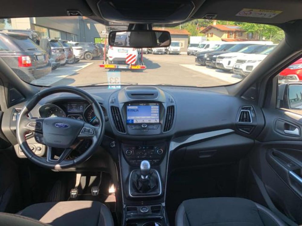 Ford Kuga usata a Lucca (8)