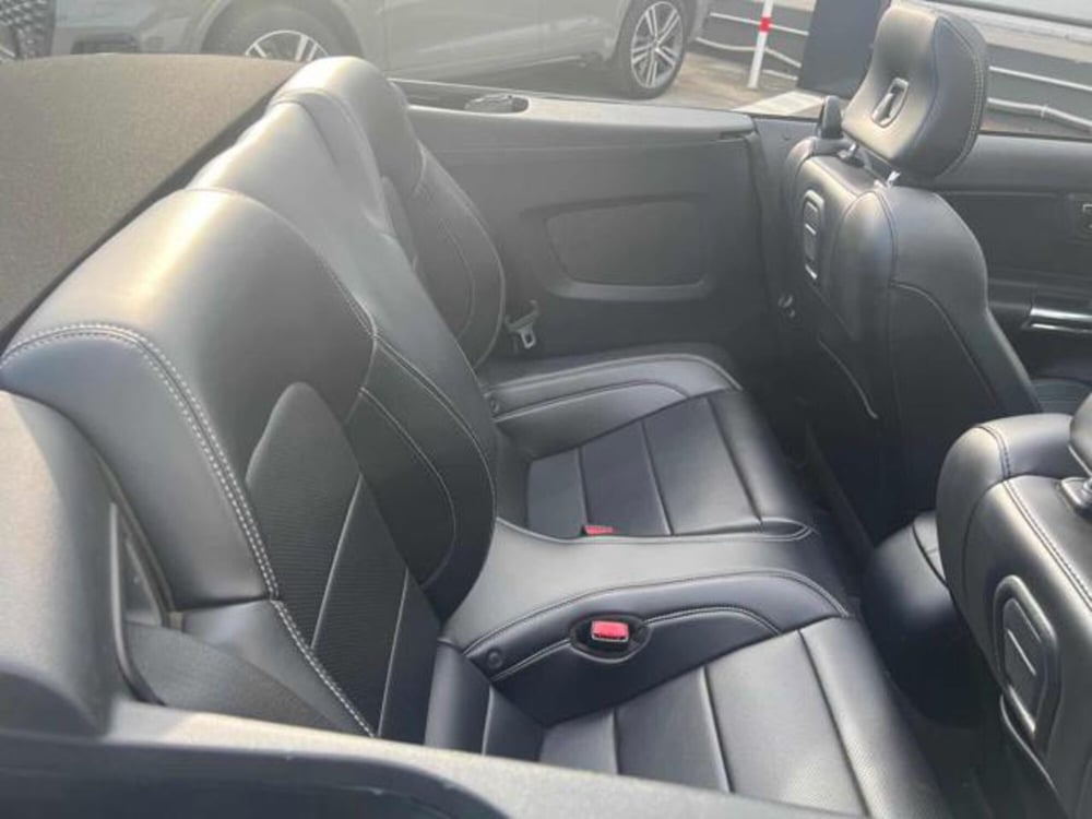 Ford Mustang Cabrio usata a Lucca (8)