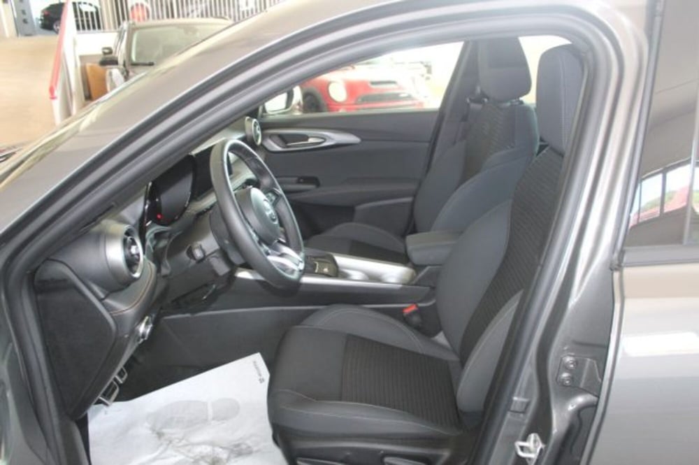 Alfa Romeo Tonale usata a Terni (7)