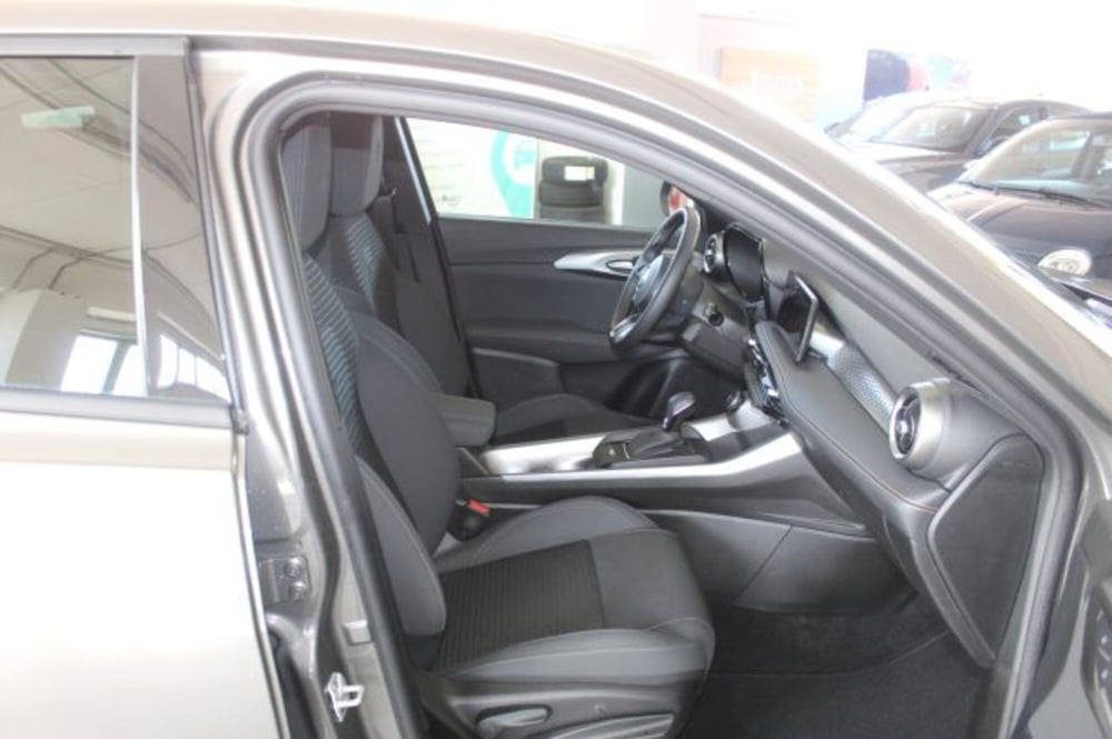 Alfa Romeo Tonale usata a Terni (8)